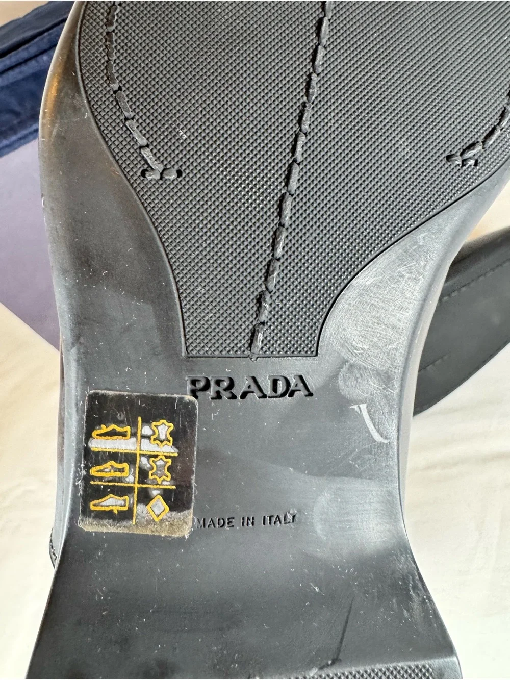 Prada Men’s Black Spazzolato Lather Square Toe Chelsea Boots 9 Italy Winter